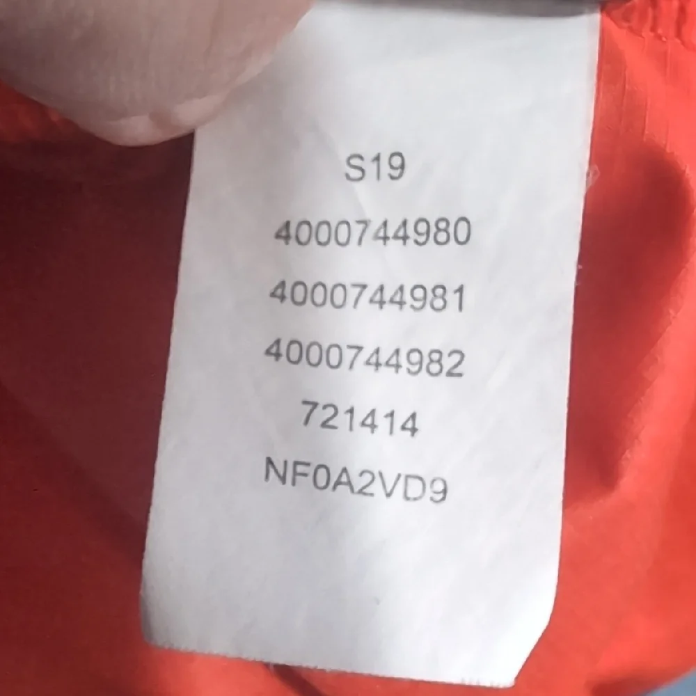 The North Face Men's Venture 2 Red/Navy Jacket/Windbreaker Men's Size XXL